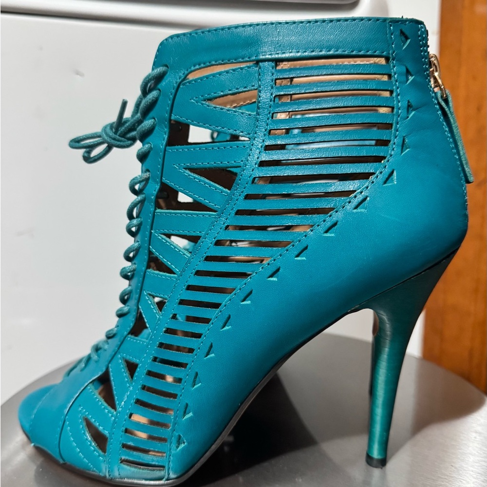 Nine West Women’s Strappy Heeled Sandals Size 8 - Picture 5 of 5
